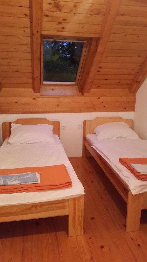 Turizem Pavlin Apartments Senturska Gora Exteriör bild